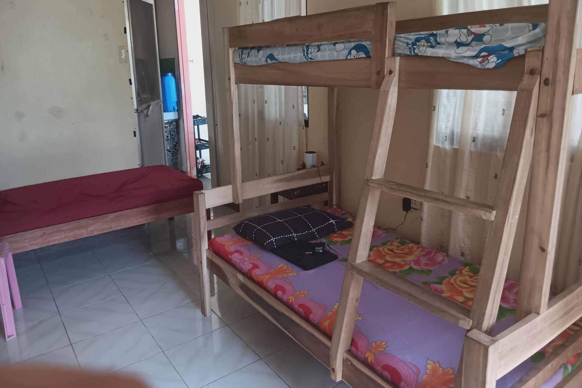Larosa Hostel Пуэрто-Принцеса Экстерьер фото