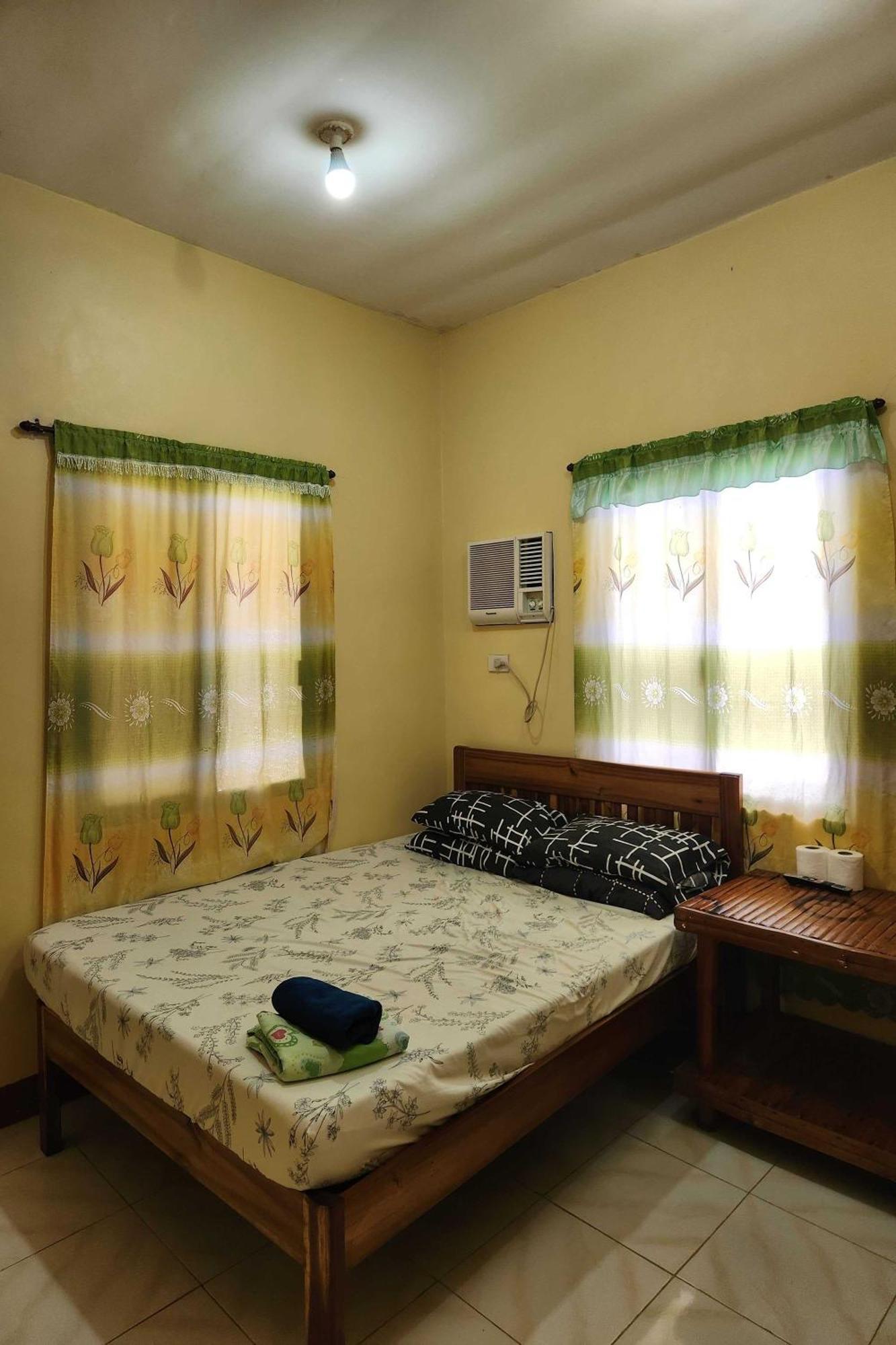 Larosa Hostel Пуэрто-Принцеса Экстерьер фото